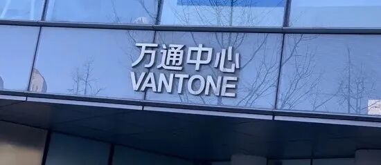 9efb09b0ae9dd39ec6e7e88e04f75a2b