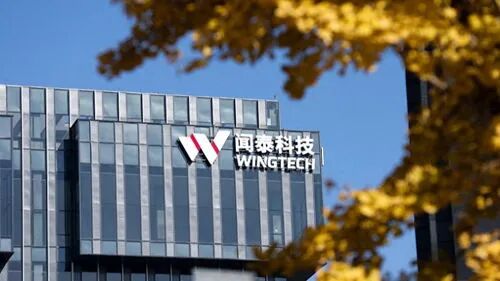 0b5623bf4635a9d3369390363c300011